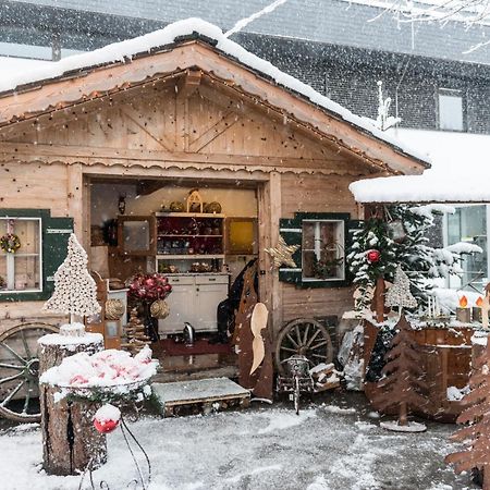 Hotel Youhey Am Wolfgangsee ストローブル エクステリア 写真