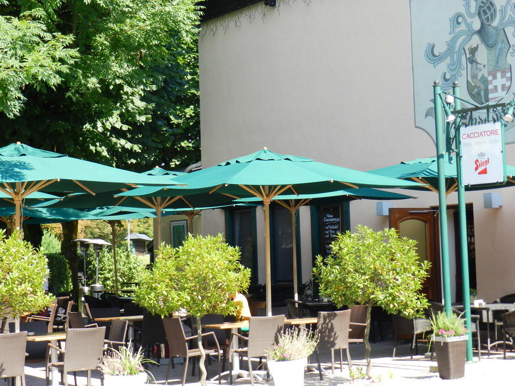 Hotel Youhey Am Wolfgangsee ストローブル エクステリア 写真