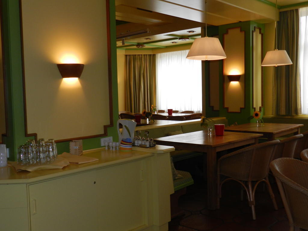 Hotel Youhey Am Wolfgangsee ストローブル エクステリア 写真