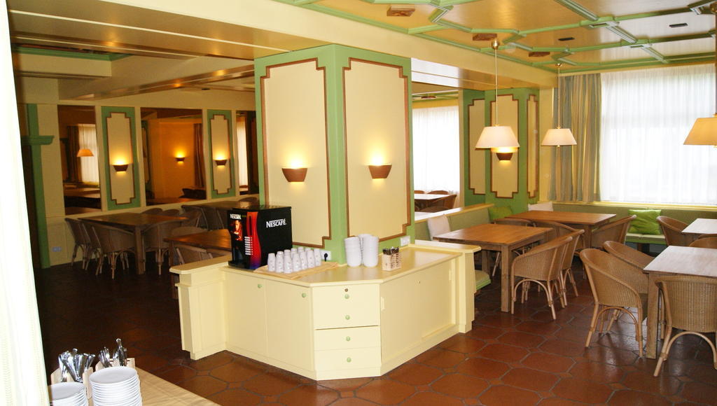 Hotel Youhey Am Wolfgangsee ストローブル エクステリア 写真